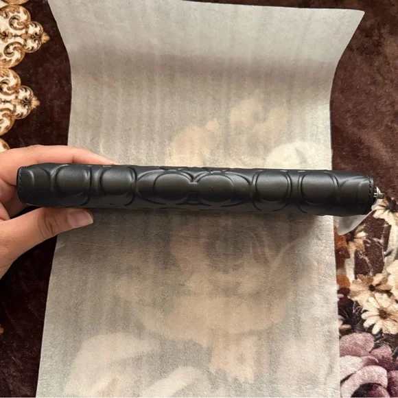 COACH Embossed Signature Leather Accordion Black Gunmetal Zip Around Wallet NWT - Picture 10 of 12